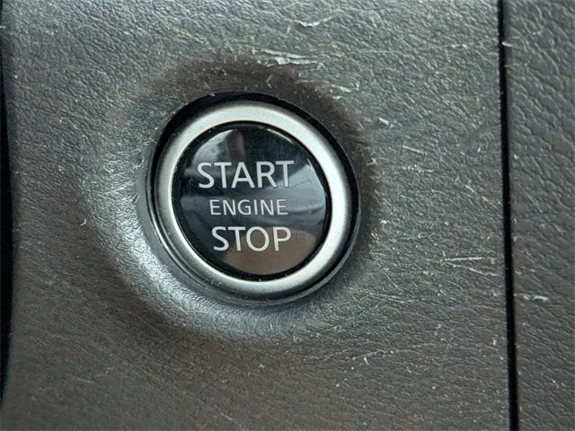 Used 2023 Nissan Frontier SV image 29