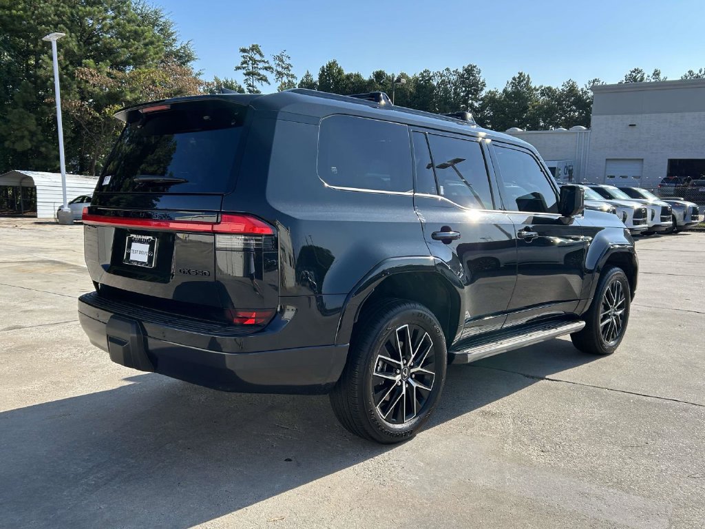Used 2024 Lexus GX 550 w/ Accessory Package (2T) AWD/4WD image 3