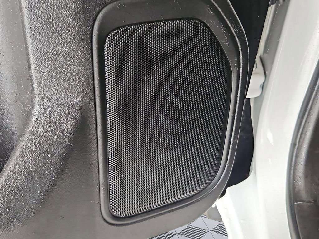 Used 2021 GMC Sierra 1500 Elevation image 12