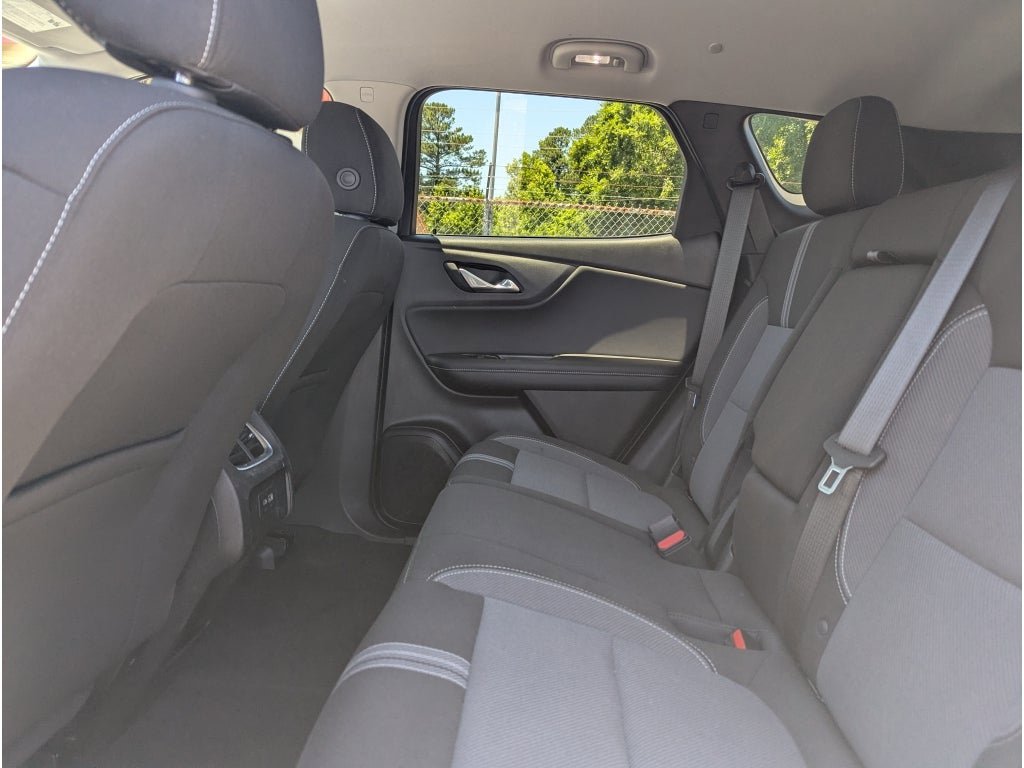 Used 2024 Chevrolet Blazer LT w/ Convenience Package FWD image 12