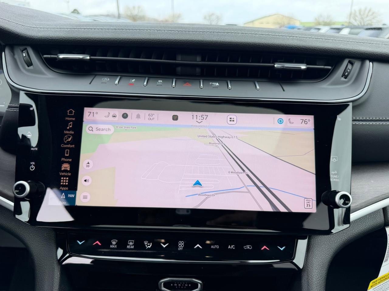 New 2026 Jeep Grand Cherokee Altitude image 16