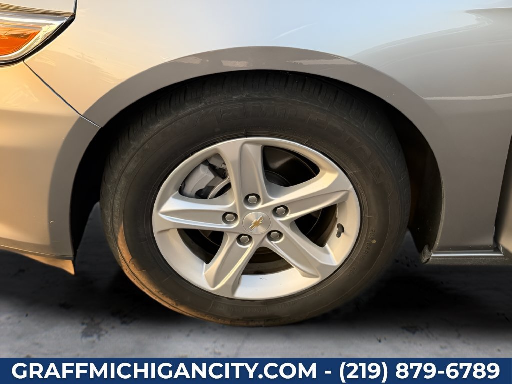 Used 2024 Chevrolet Malibu LT FWD image 33