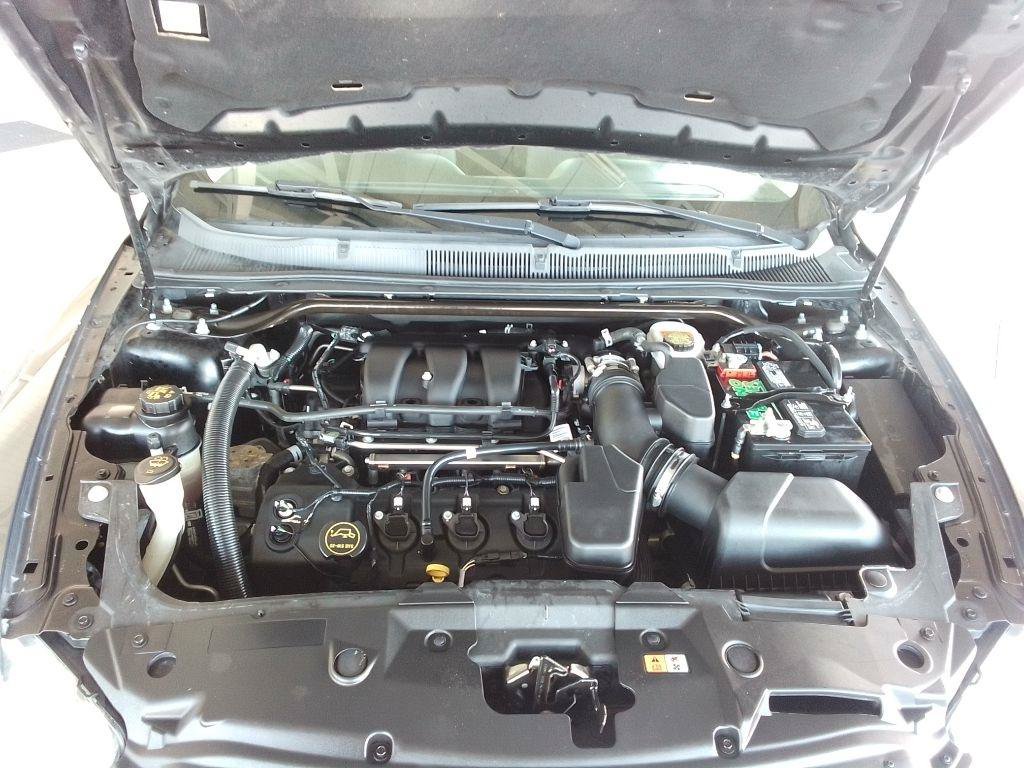 Used 2018 Ford Taurus SE FWD image 22