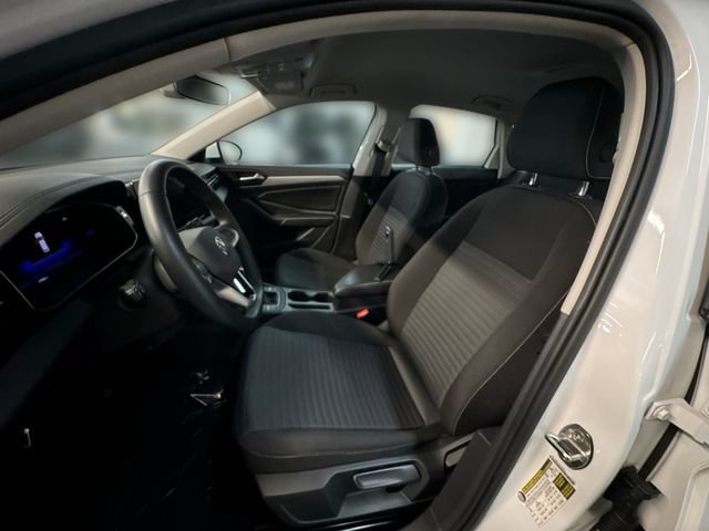 Certified 2025 Volkswagen Jetta S FWD image 14