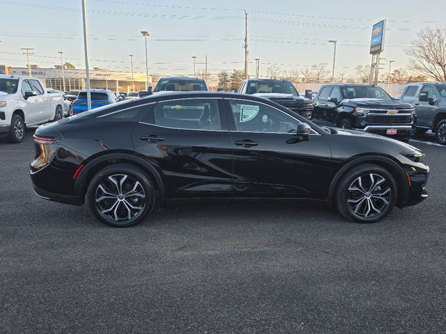 Used 2023 Toyota Crown XLE image 16