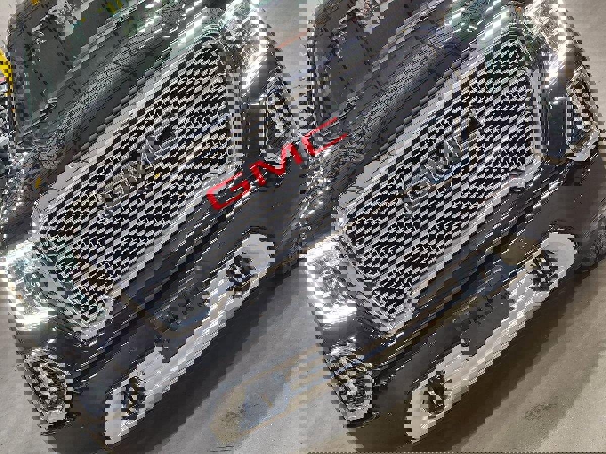 Used 2019 GMC Sierra 1500 Denali w/ Technology Package image 19