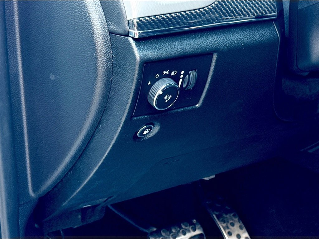 Used 2021 Jeep Grand Cherokee SRT w/ Trailer Tow Group IV image 10