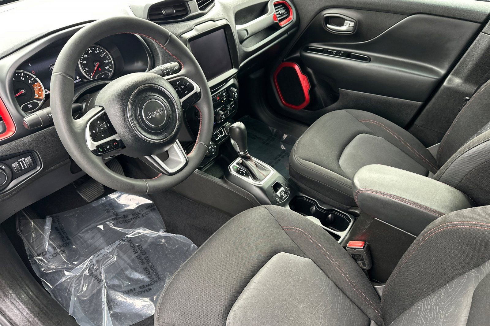 Used 2023 Jeep Renegade Trailhawk image 9