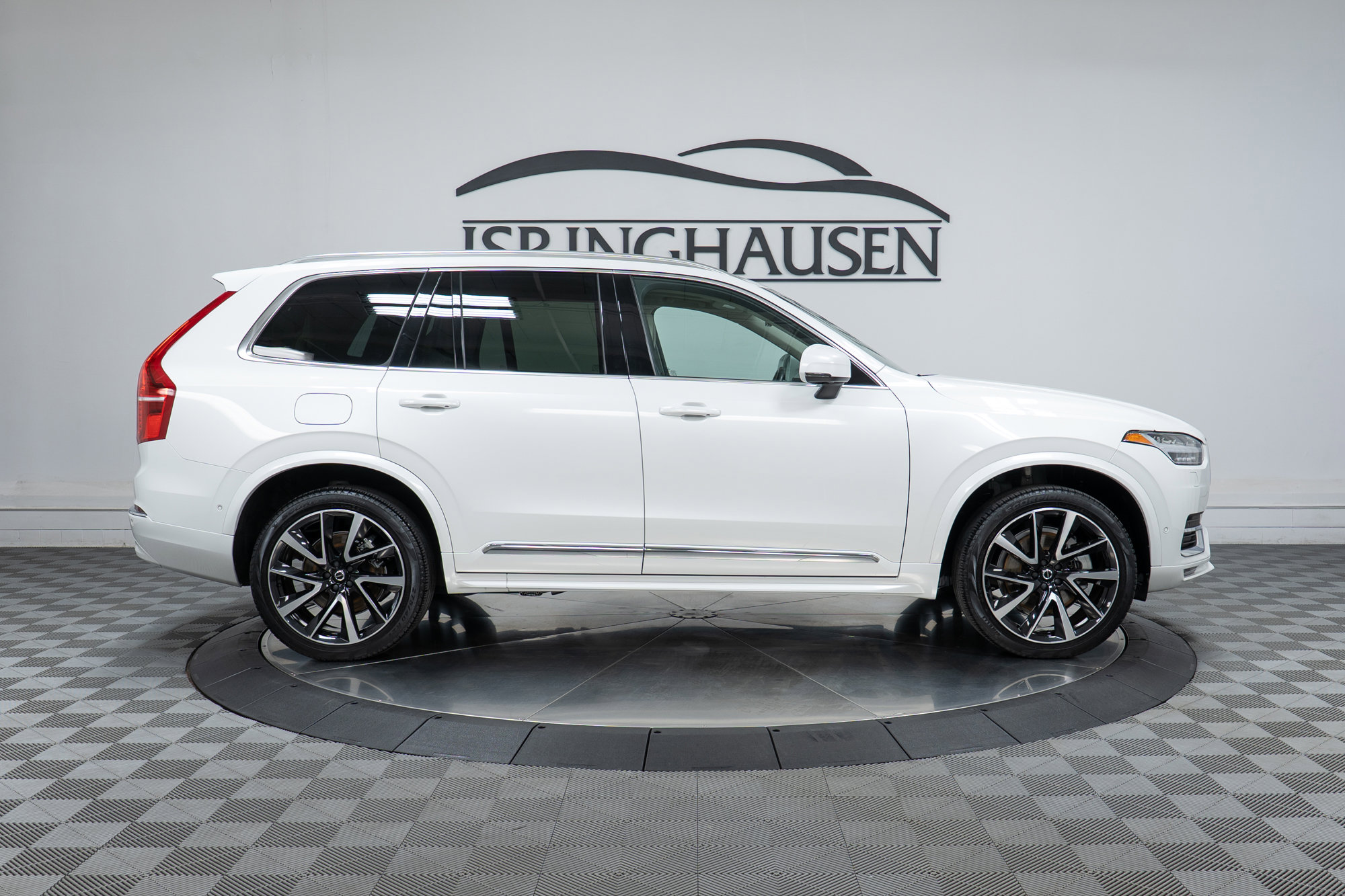 Certified 2023 Volvo XC90 B6 Plus w/ Protection Package Premier image 4