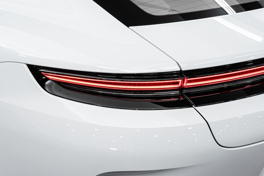 Used 2024 Porsche Panamera 4 image 17