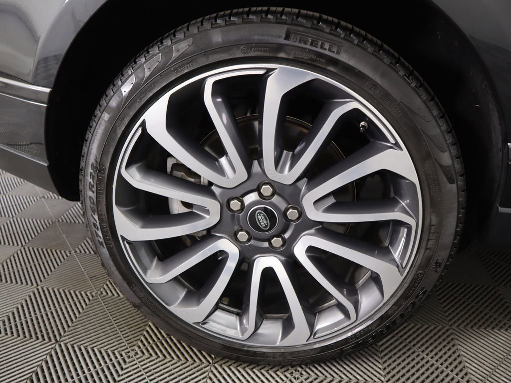 Used 2018 Land Rover Range Rover Supercharged image 32