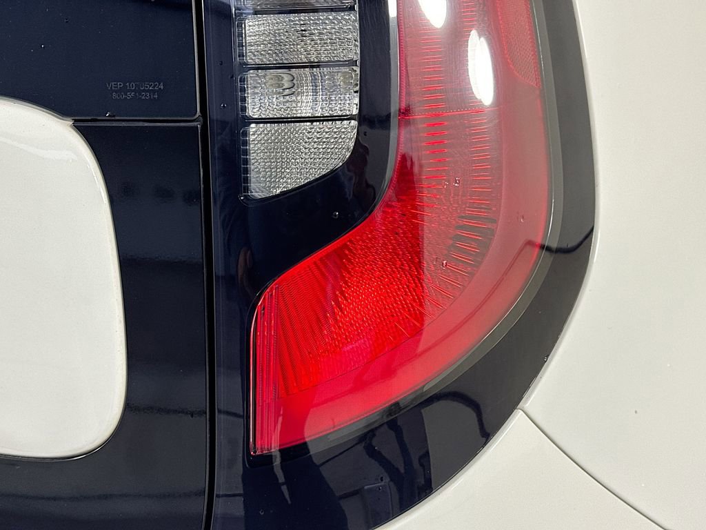Used 2016 Kia Soul FWD image 30