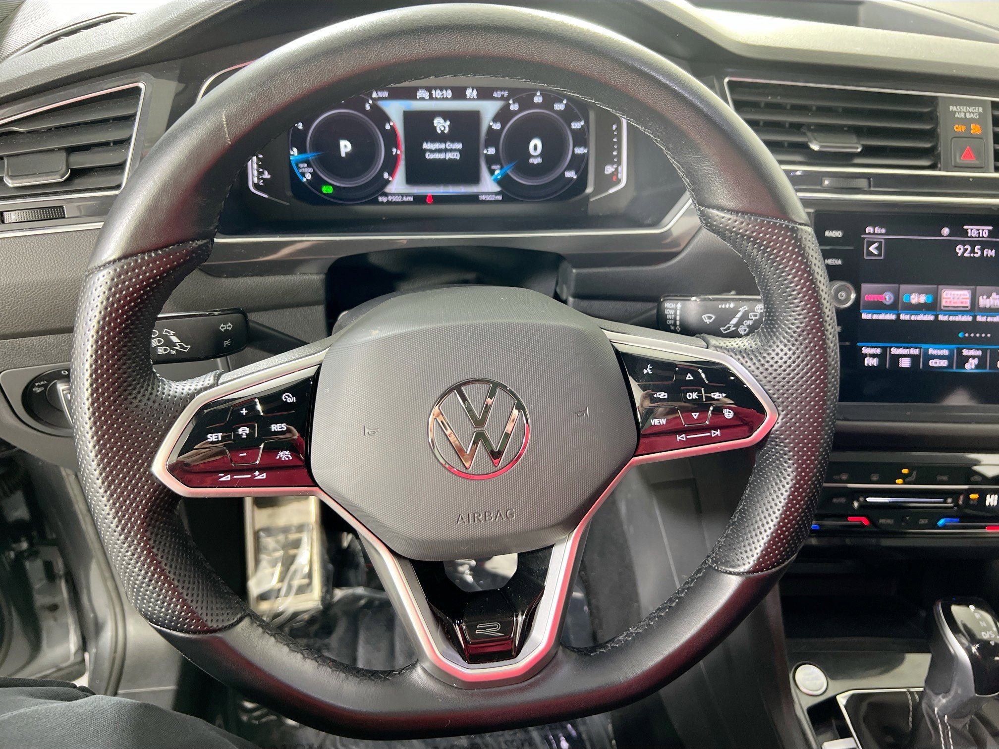 Used 2022 Volkswagen Tiguan SEL R-Line AWD/4WD image 11