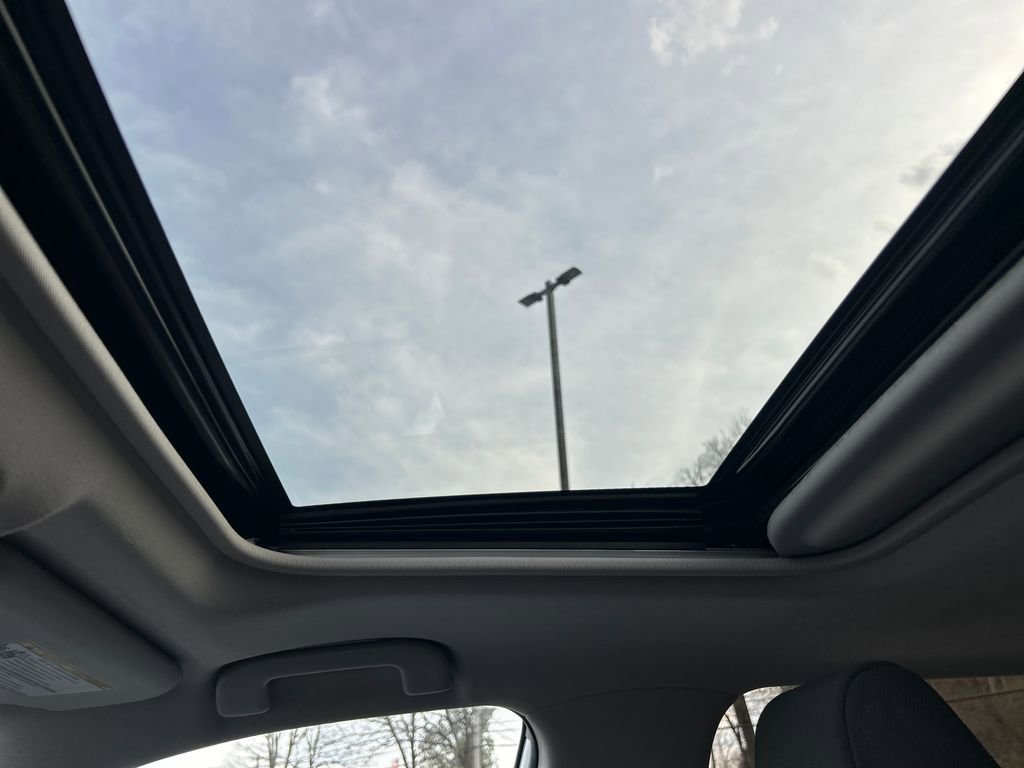 Certified 2020 Toyota RAV4 XLE w/ Convenience Package image 16