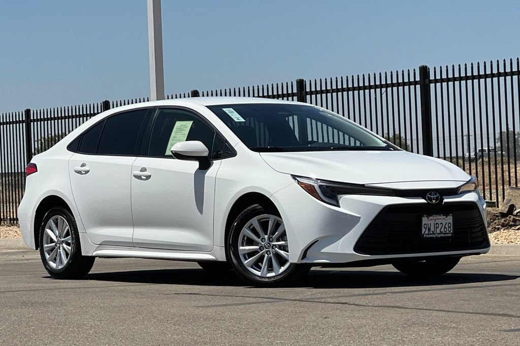 Certified 2026 Toyota Corolla LE w/ LE Premium Package FWD image 2