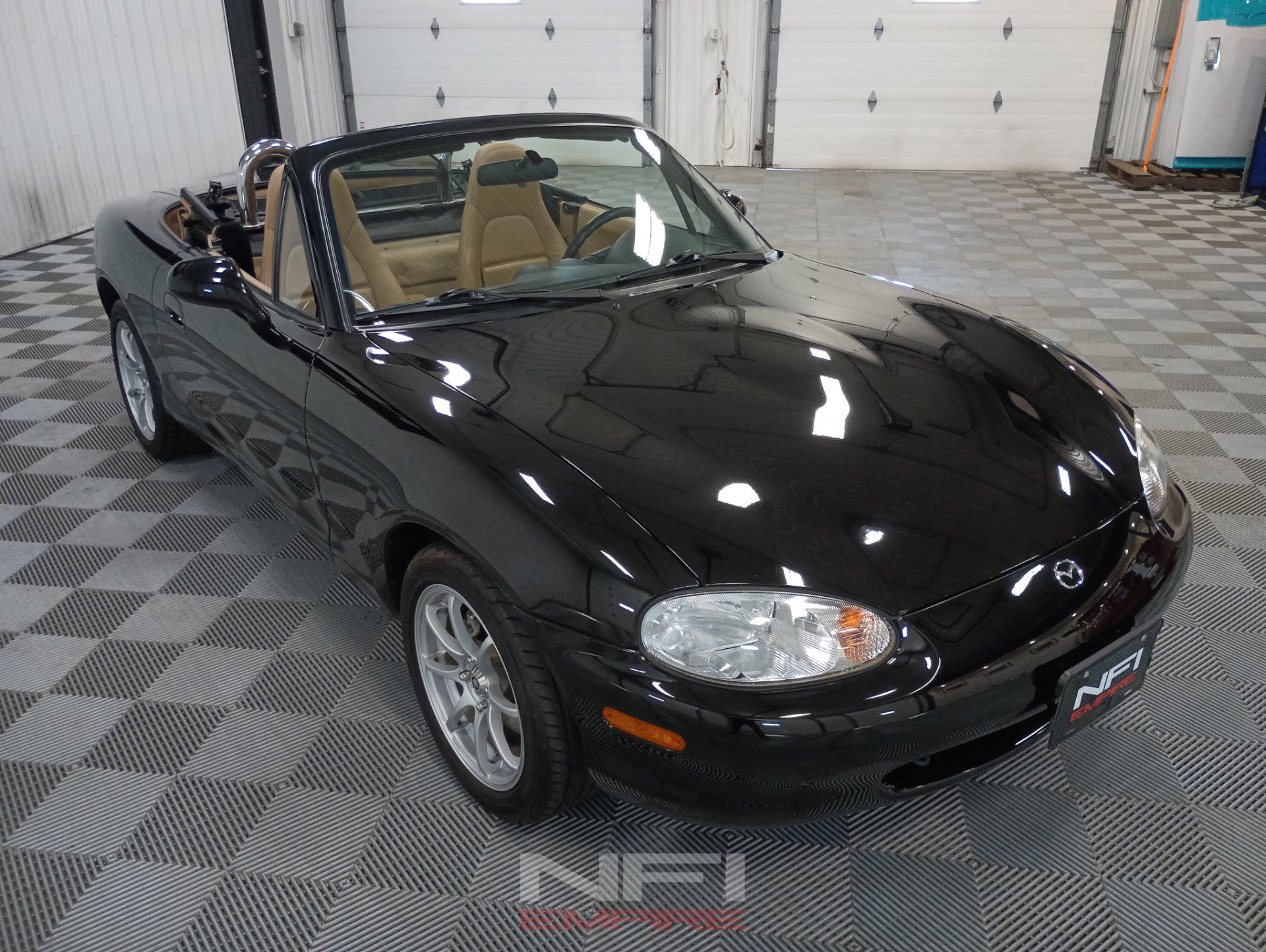 Used 1999 MAZDA MX-5 Miata RWD image 9