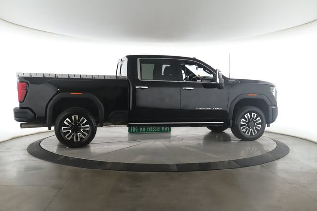 Used 2025 GMC Sierra 2500 Denali Ultimate AWD/4WD image 6