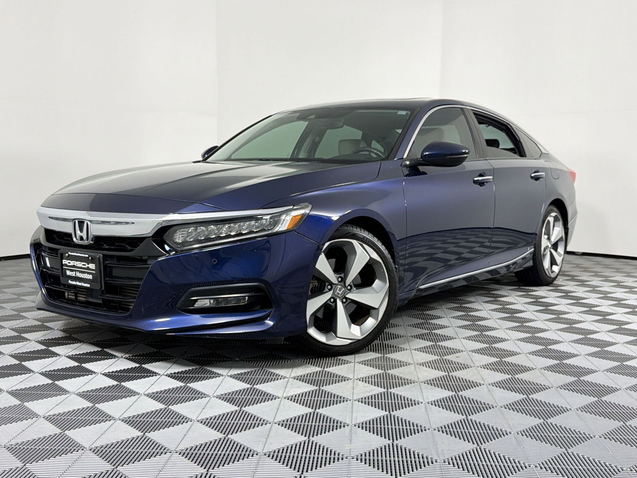 Used 2018 Honda Accord Touring