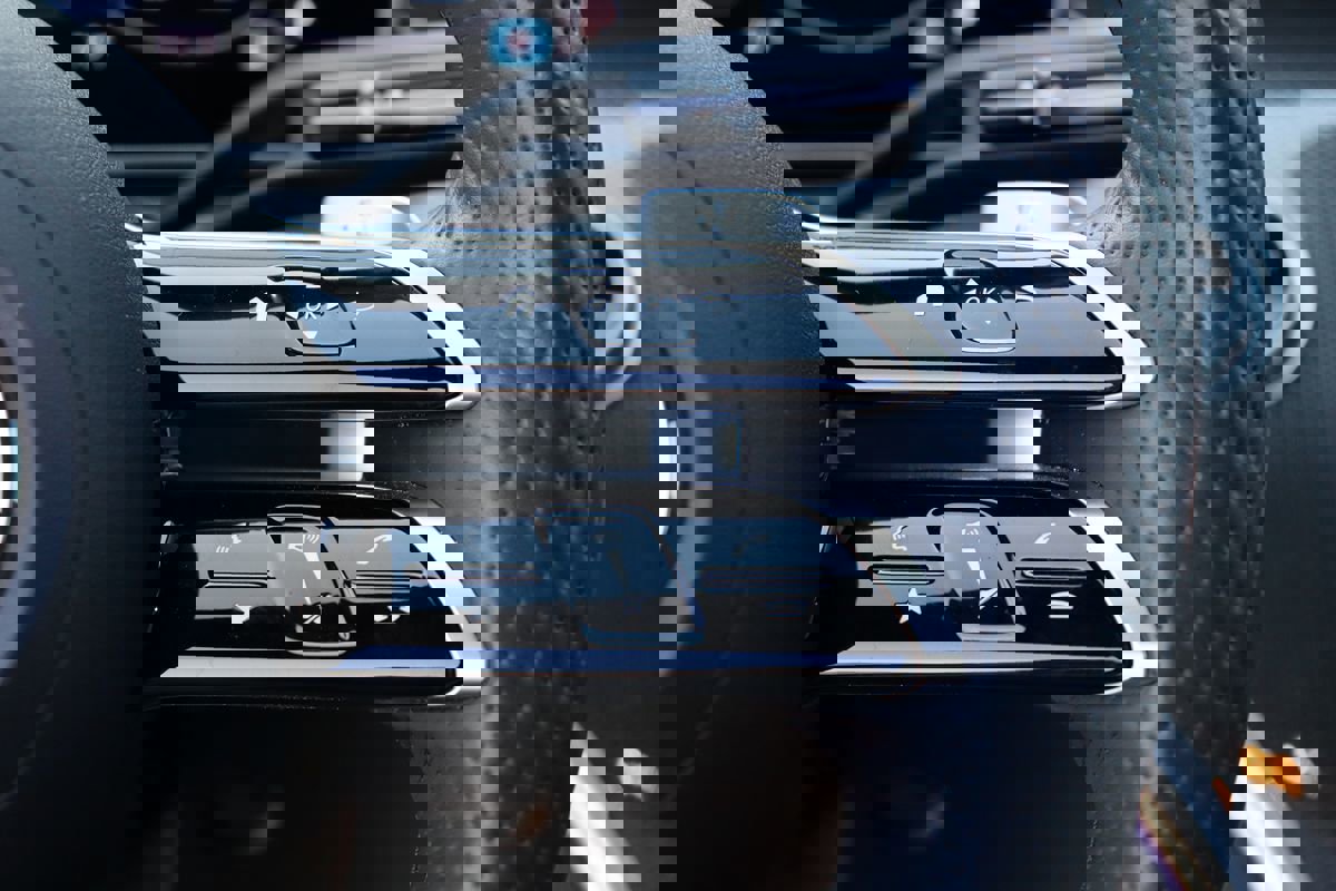 Used 2025 Mercedes-Benz C 300 Sedan image 20