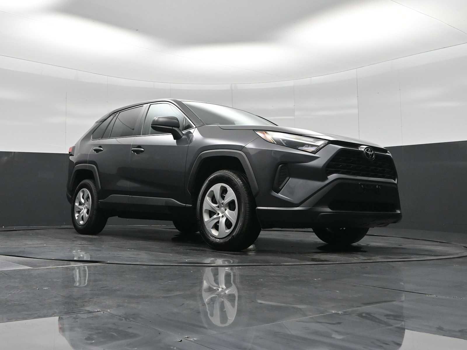 Used 2024 Toyota RAV4 LE image 18