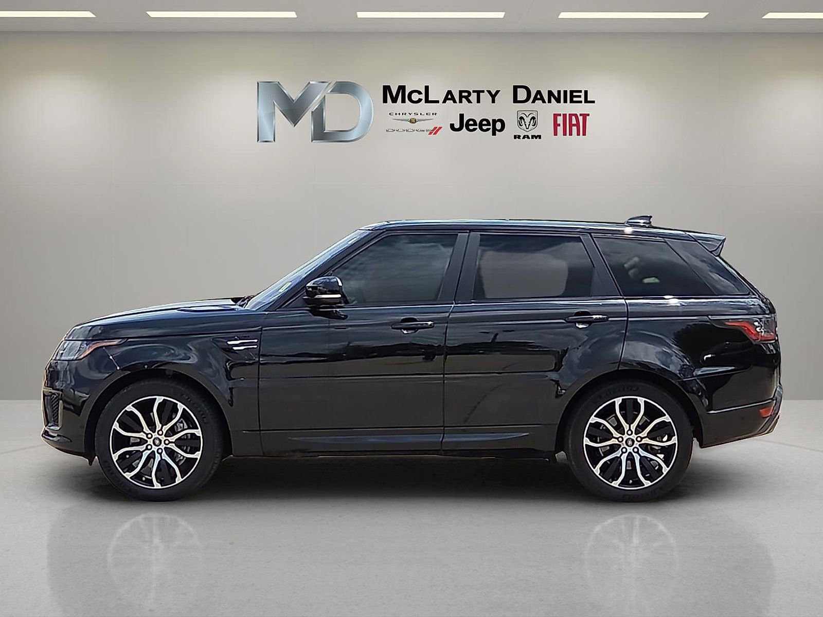 Used 2019 Land Rover Range Rover Sport HSE AWD/4WD image 3