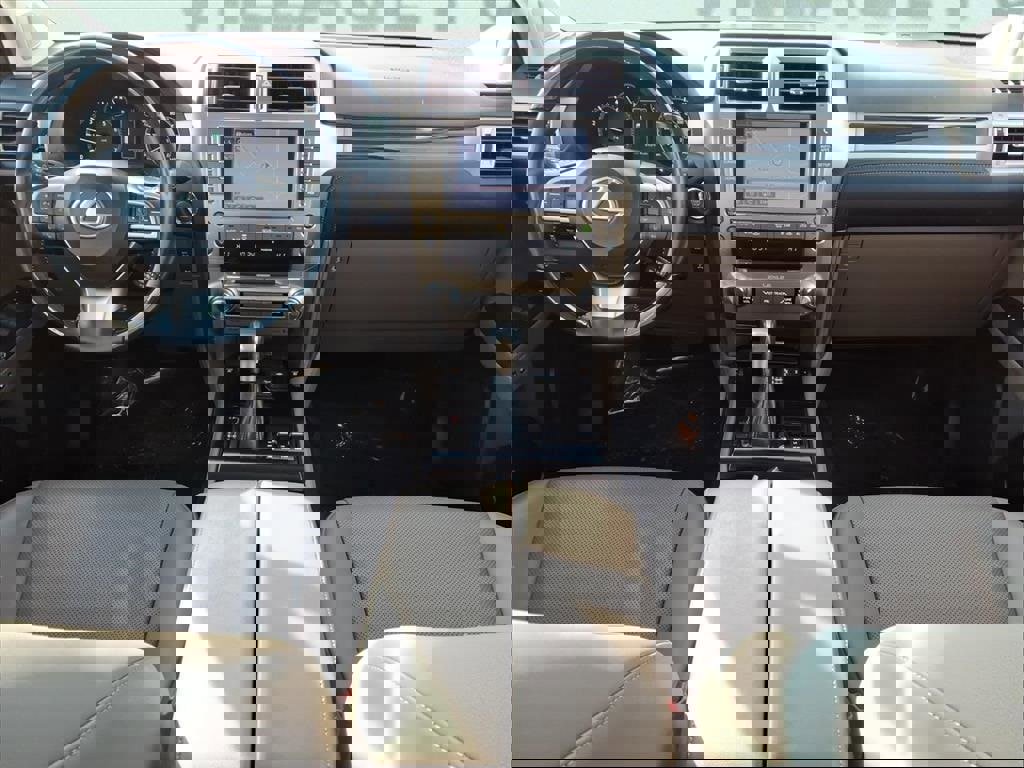 Used 2020 Lexus GX 460 Premium image 12