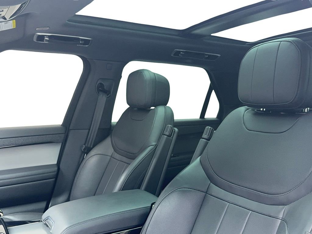 Used 2024 Land Rover Range Rover Sport SE image 35
