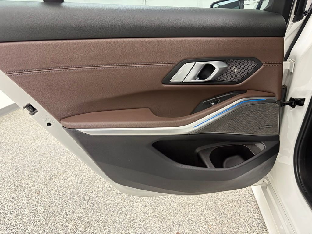 Used 2021 BMW 330e xDrive w/ Executive Package image 36