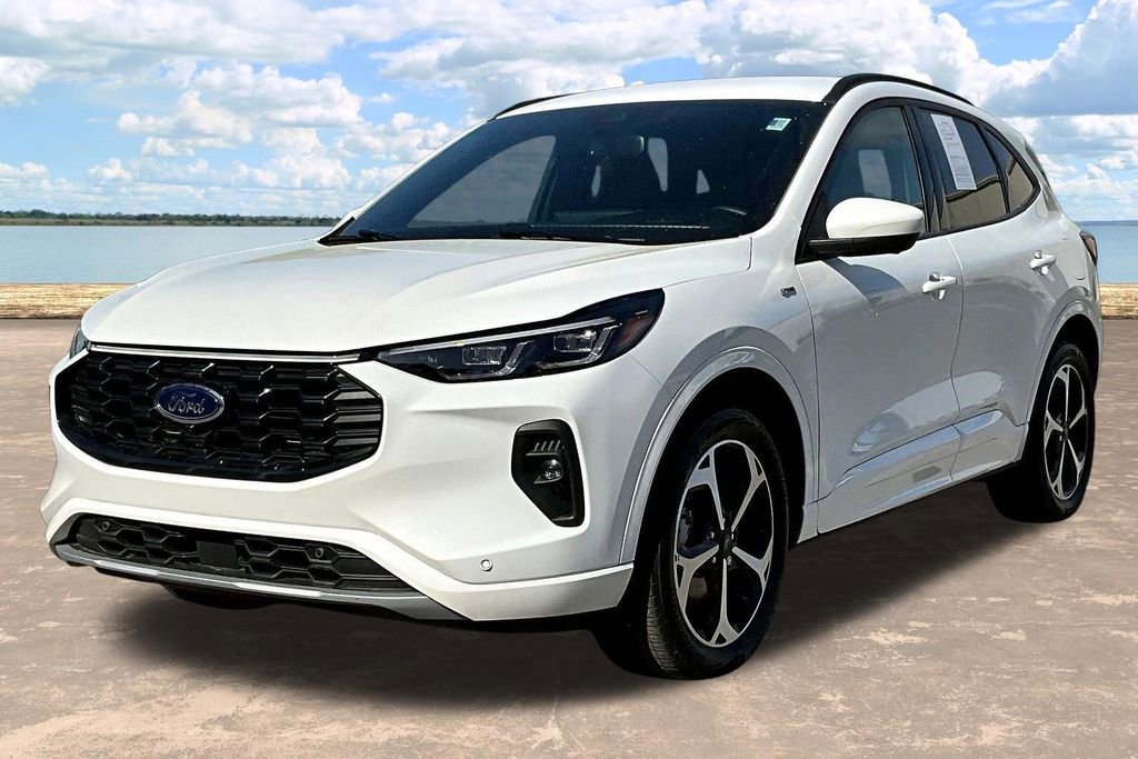 Used 2025 Ford Escape ST-Line Elite w/ Premium Technology Package image 4