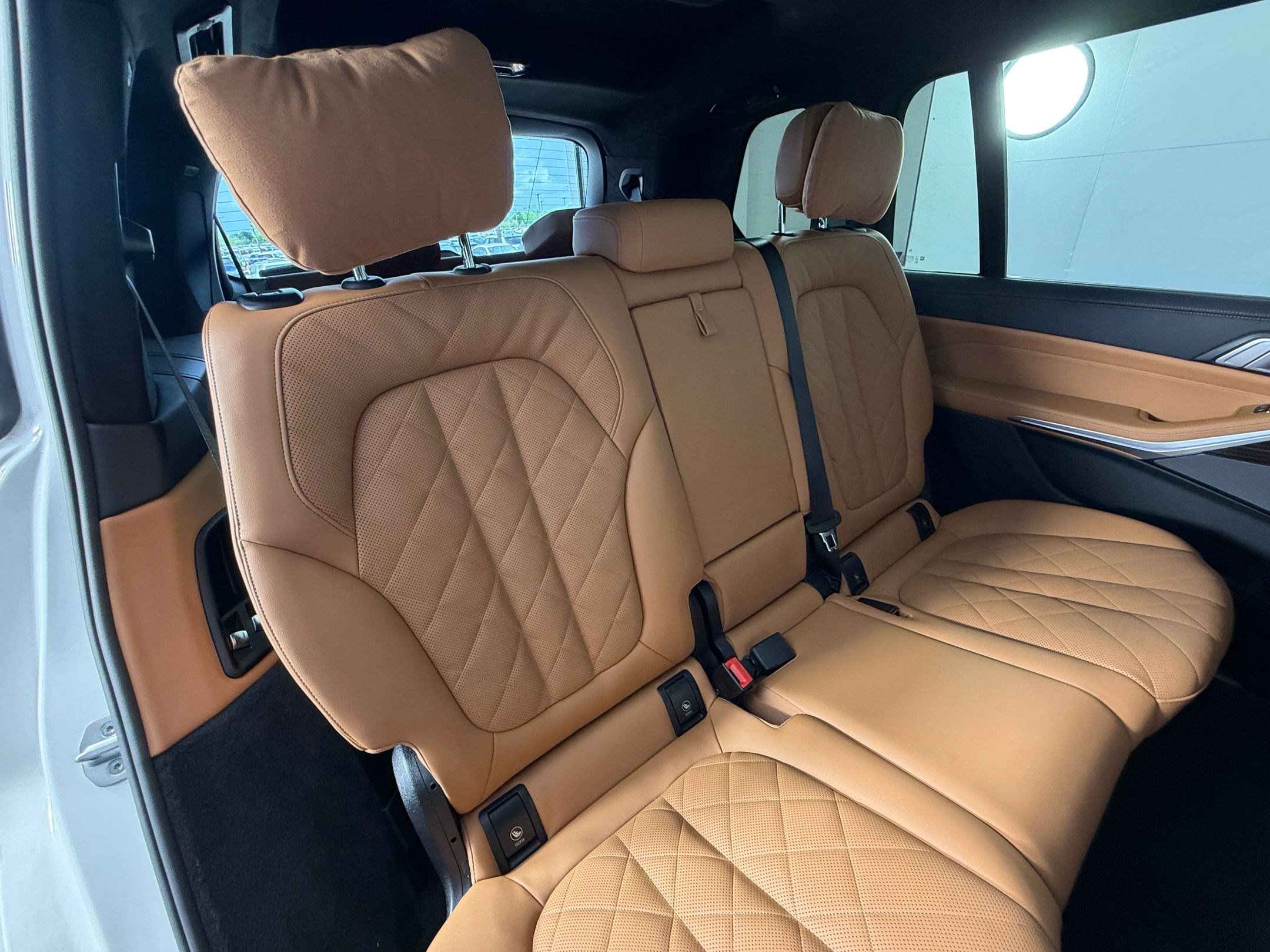 Used 2026 BMW X7 xDrive40i image 33