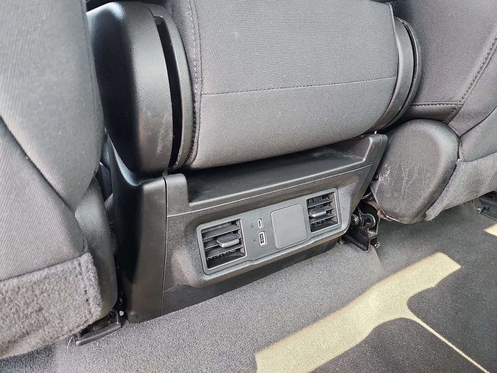 Used 2024 Chevrolet Silverado 1500 Custom RWD image 9