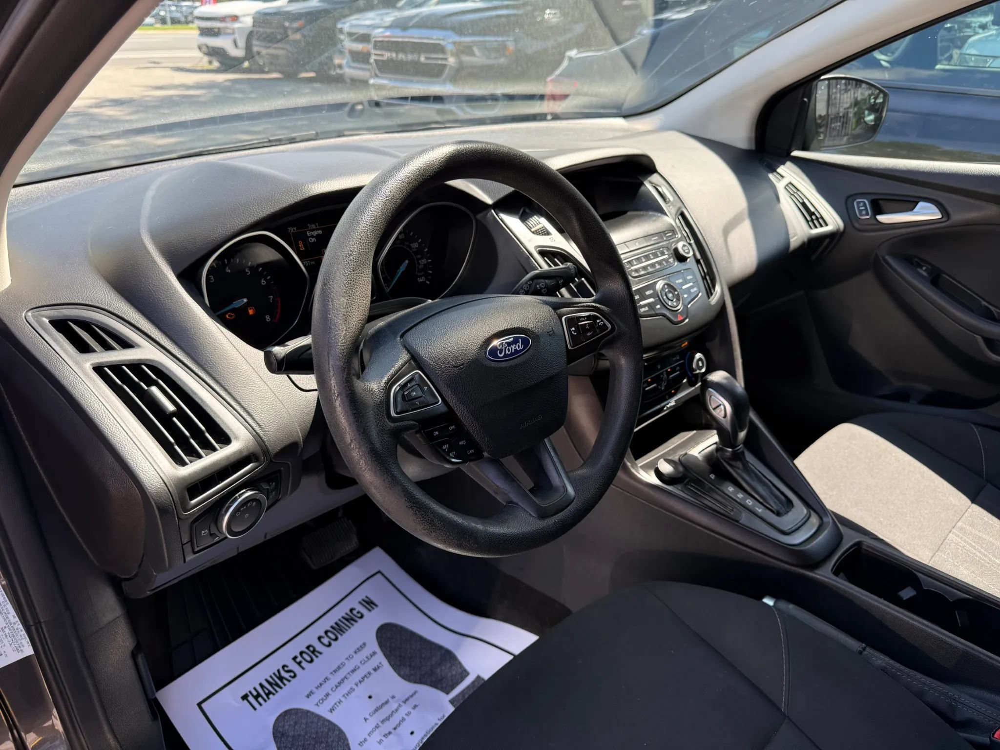 Used 2018 Ford Focus SE FWD image 11