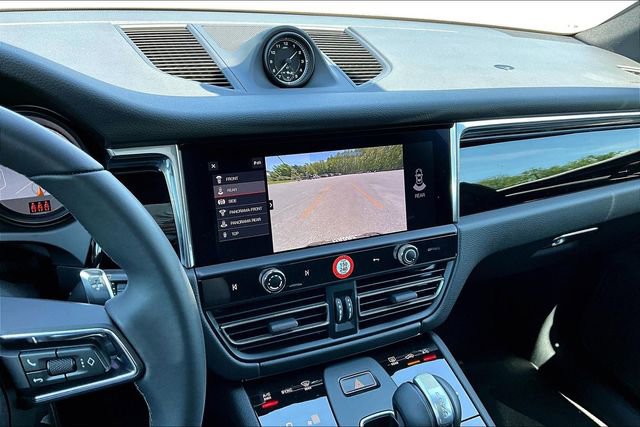 Used 2025 Porsche Macan AWD/4WD image 14