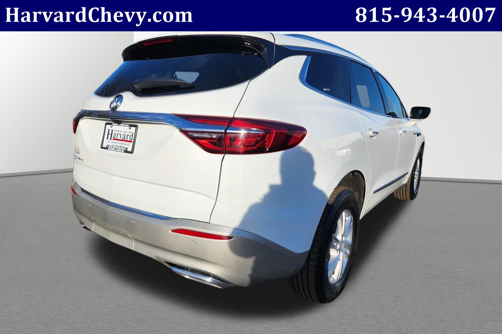 Used 2021 Buick Enclave Essence image 4
