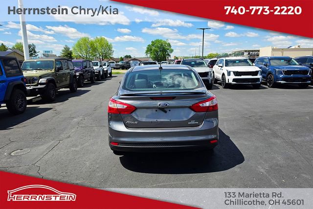 Used 2014 Ford Focus SE w/ Equipment Group 201A FWD image 32