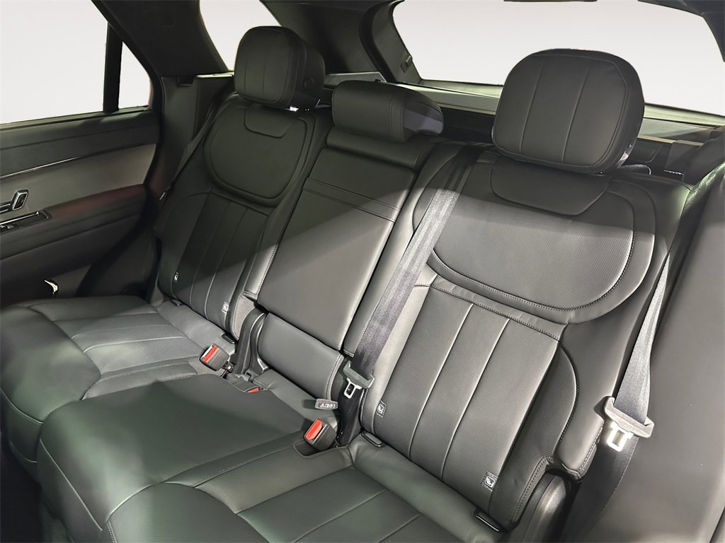 New 2025 Land Rover Range Rover Sport SE image 12