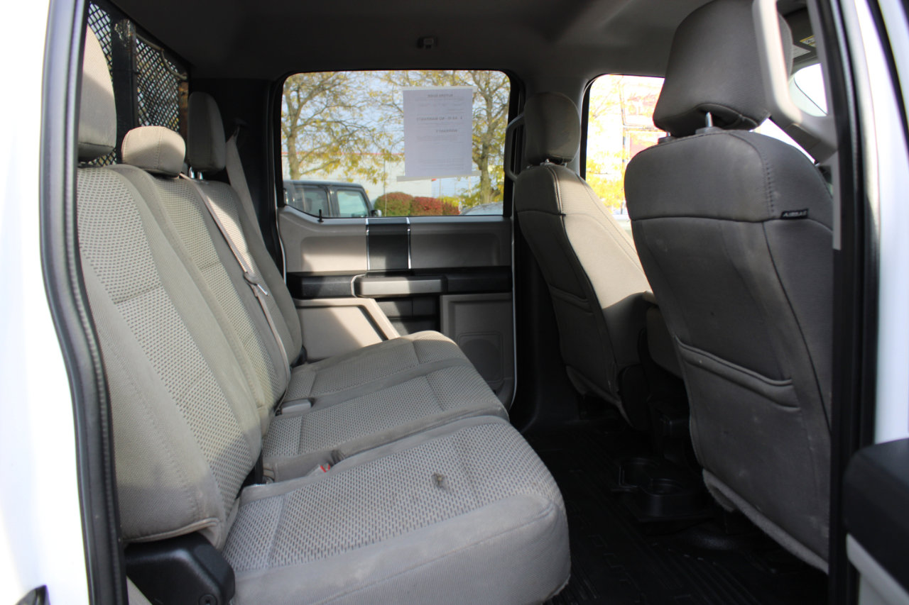 Used 2018 Ford F550 4x4 Crew Cab Super Duty w/ XLT Value Package image 17