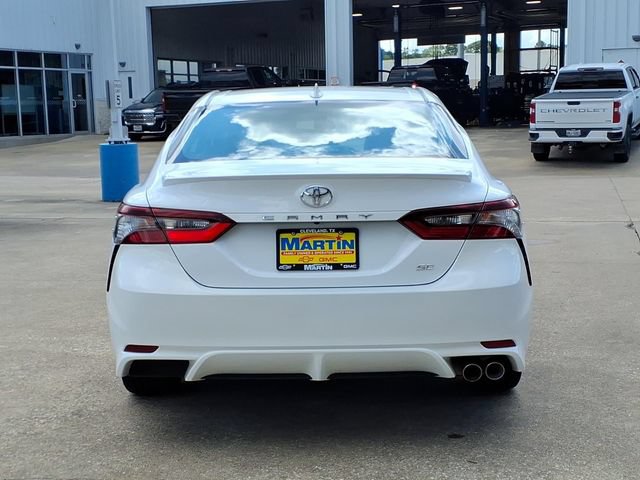 Used 2023 Toyota Camry SE FWD image 6