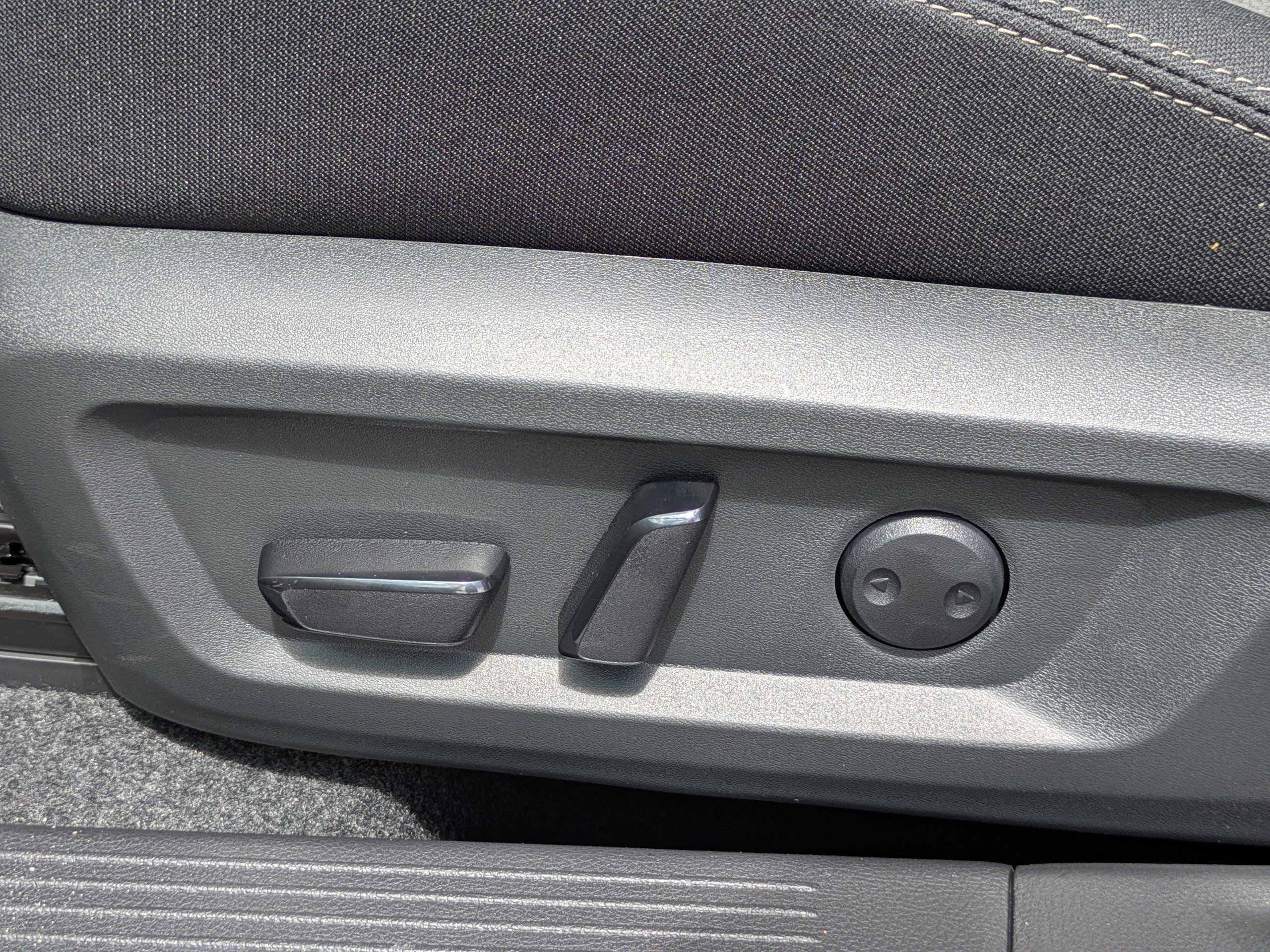 New 2026 Nissan Rogue SV FWD image 22