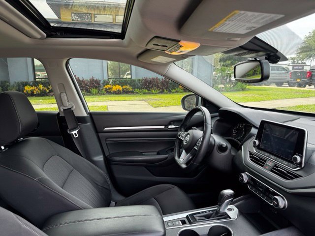 Used 2019 Nissan Altima 2.5 SV FWD image 9