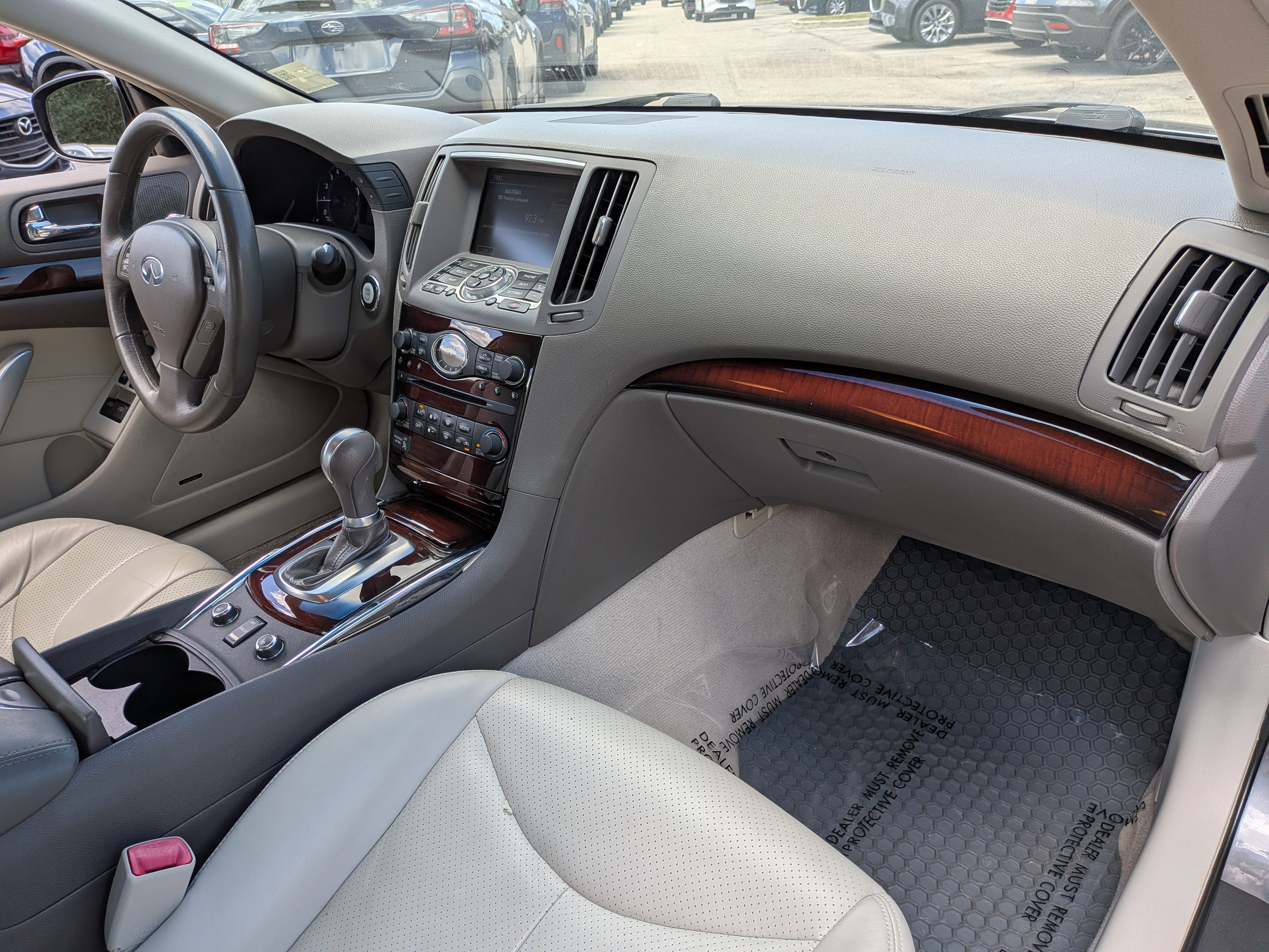 Used 2010 INFINITI G37 x w/ Premium Pkg image 15