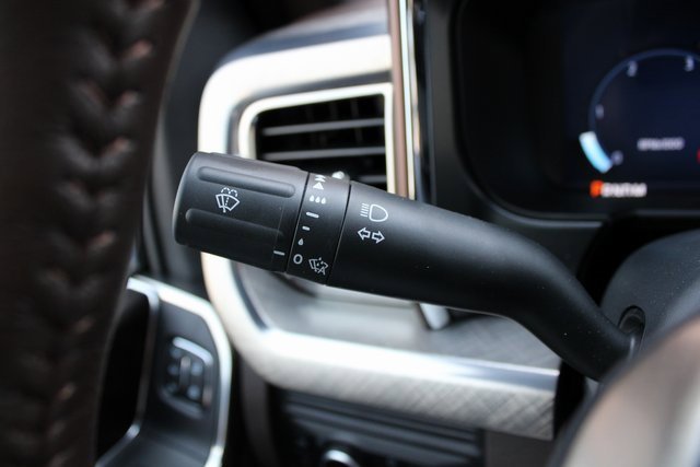 New 2025 Ford F350 King Ranch w/ FX4 Off-Road Package image 10