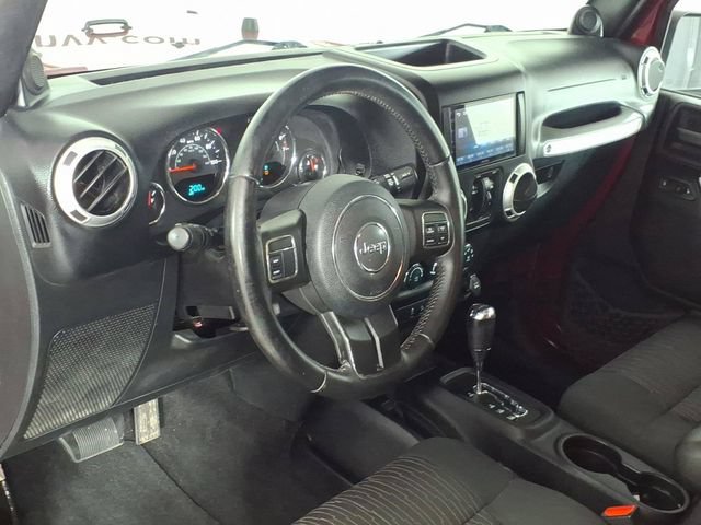 Used 2012 Jeep Wrangler Unlimited Sahara w/ Trailer Tow Group AWD/4WD image 15