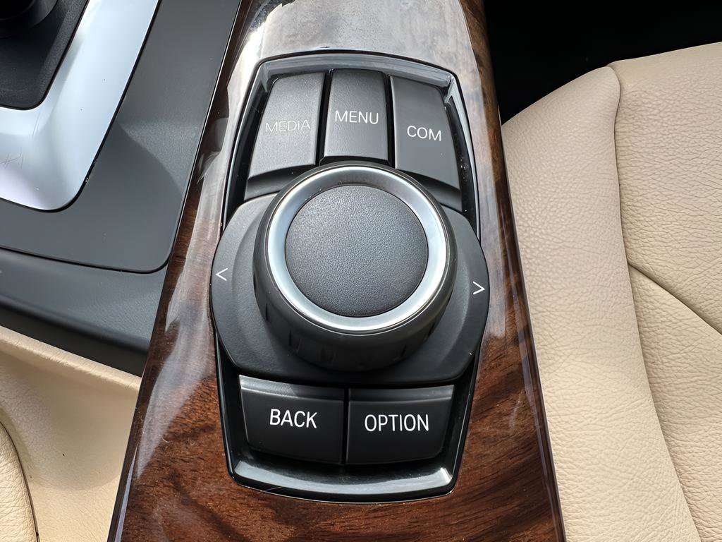 Used 2018 BMW 320i Sedan RWD image 47