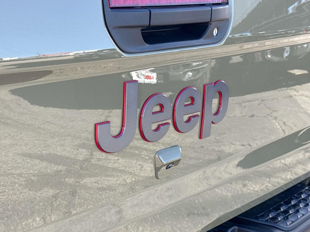 New 2026 Jeep Gladiator Rubicon w/ Steel Power Dome Hood Package AWD/4WD image 6