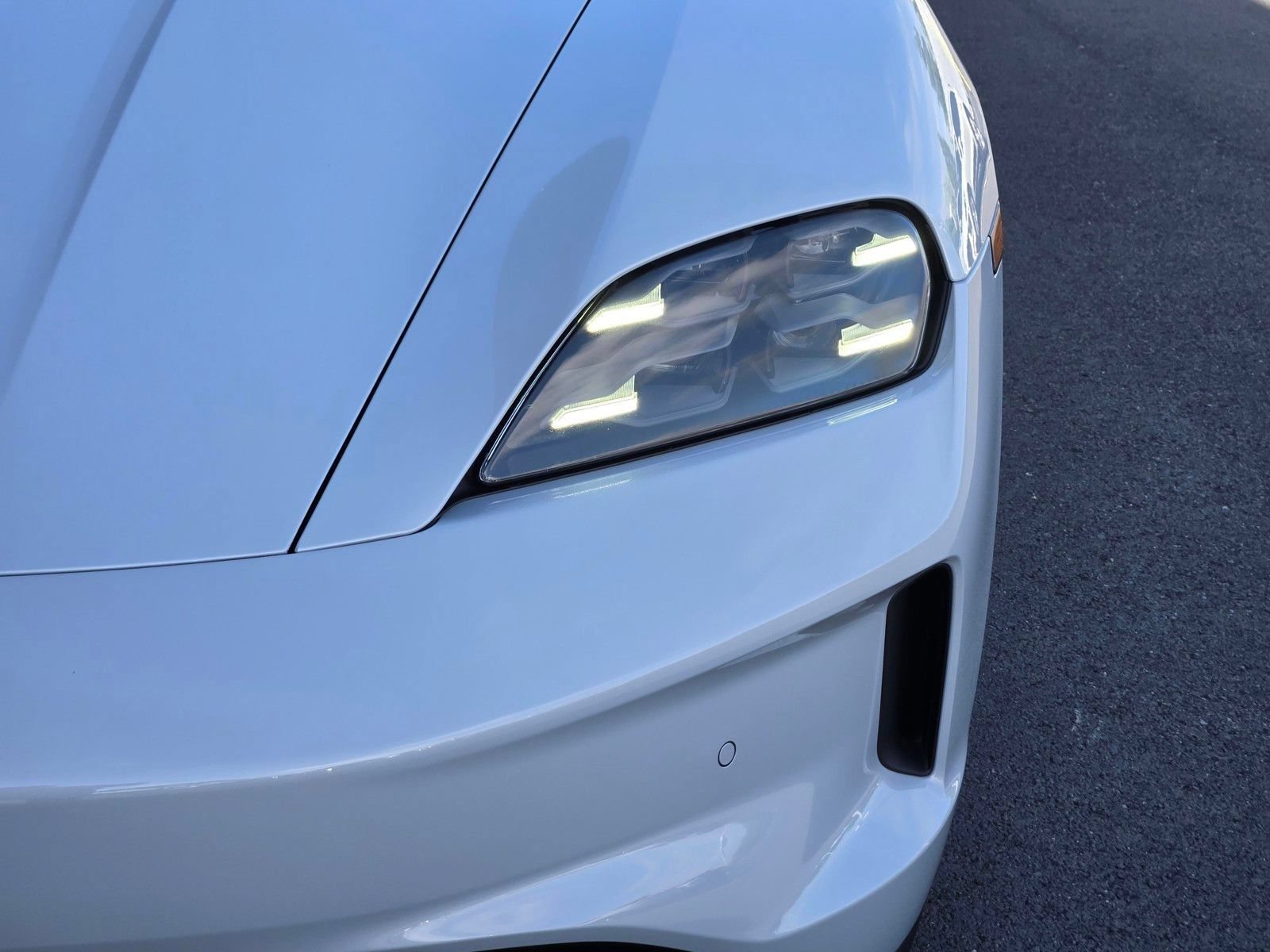 New 2026 Porsche Taycan RWD image 13