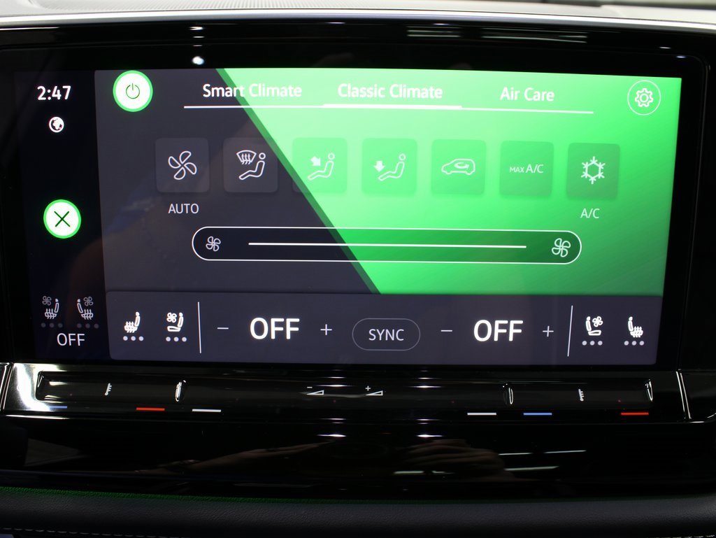 Used 2024 Volkswagen Atlas Cross Sport SEL Premium R-Line image 20