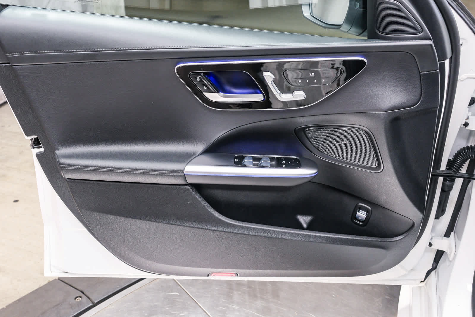 Used 2022 Mercedes-Benz C 300 Sedan image 27