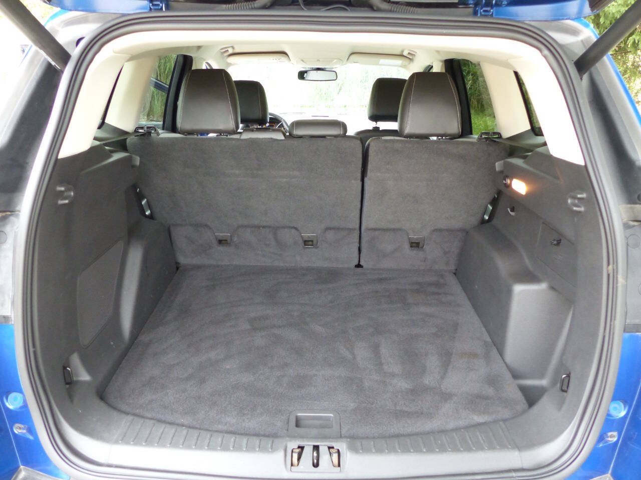 Used 2017 Ford Escape Titanium FWD image 39