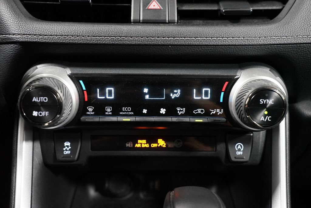 Used 2024 Toyota RAV4 XLE FWD image 20